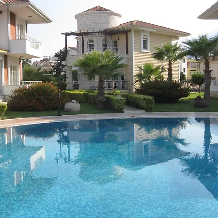Tropicano Family Villas *